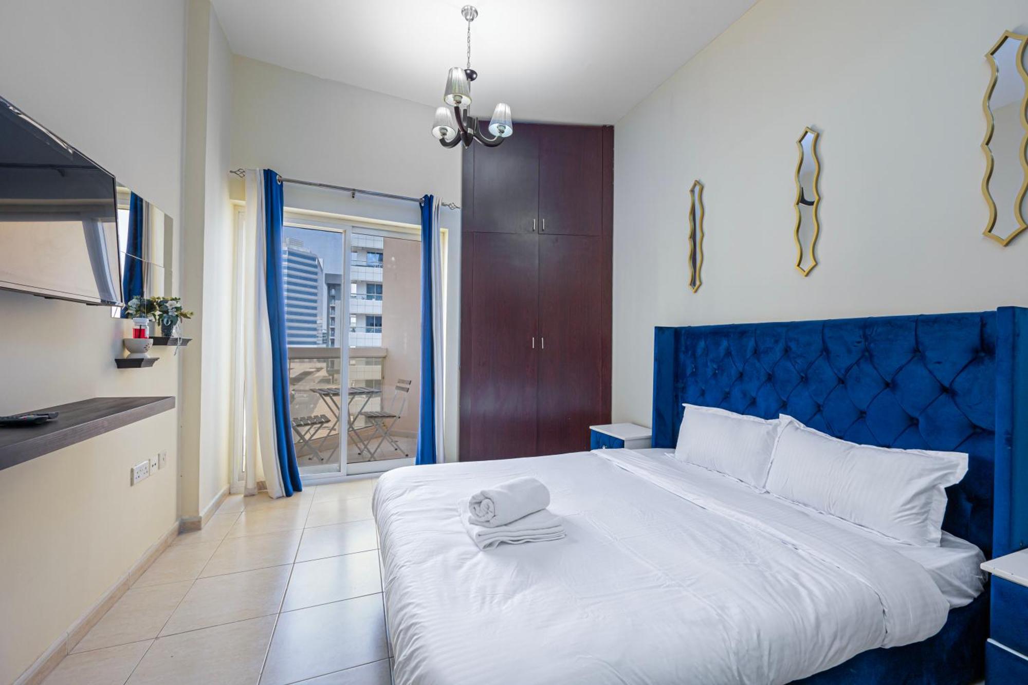 Bright And Cozy - Family Friendly Apartment Dubai